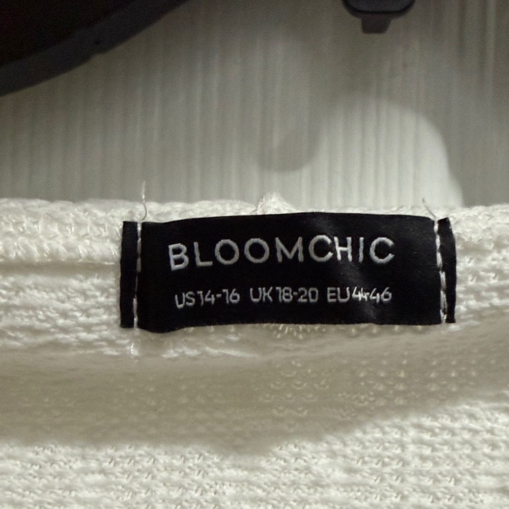 BloomChic White Knit Hooded  Cardigan - Picture 2 of 6